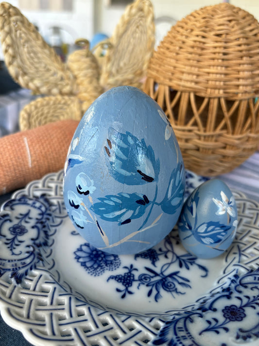 Hand Painted Blue Floral Egg
